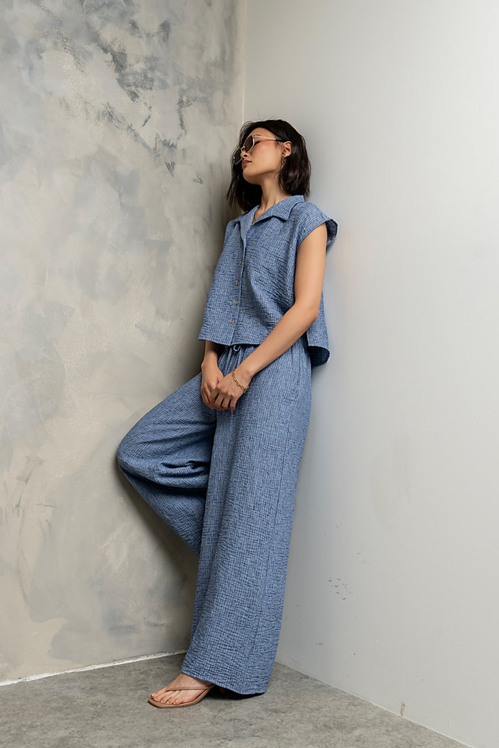 20260507_StudioWebCrop_369